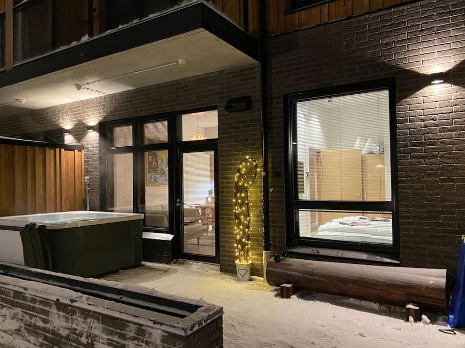 Levi Diamonds Luxury Ski-in&out &private Jacuzzi Apartment